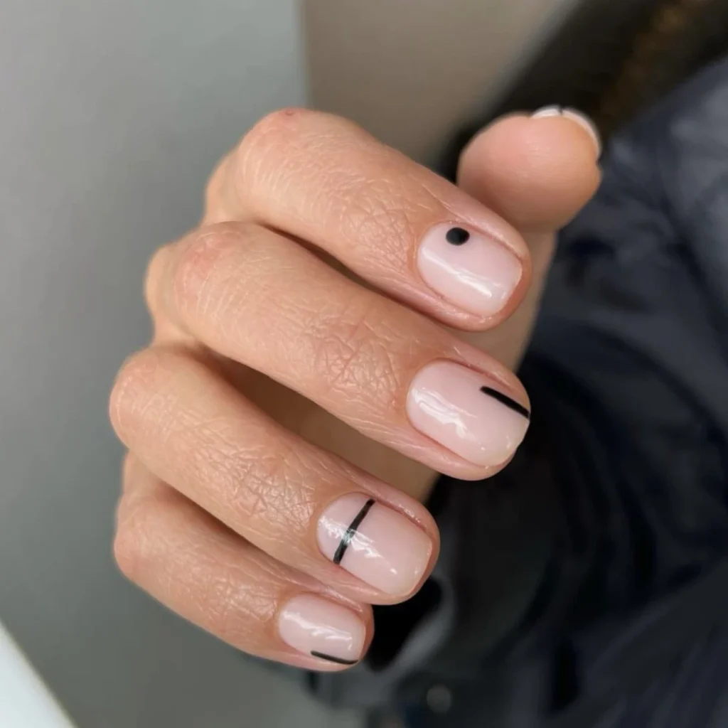 profumerie-vaccari-nail-art-tendenza-autunno-2025